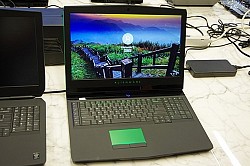DELL ALIENWARE ×17R2